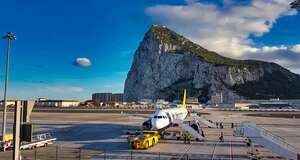 Túnel de acceso al Aeropuerto de Gibraltar · Delvalle Box