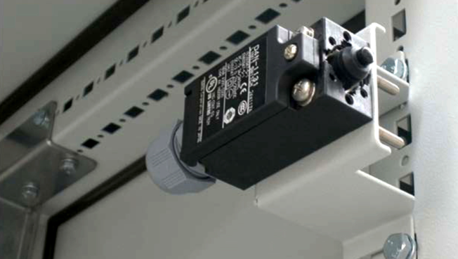 Limit Switches for Electrical Enclosure · Delvalle Box